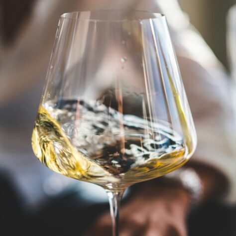 Tannins in non-alcoholic wine: do they still develop over time?